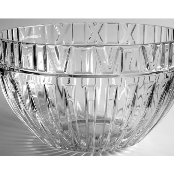 🎀🥂9 3/4 in Round Atlas Bowl  by TIFFANY & CO. 🥂🎀 - Picture 4 of 4